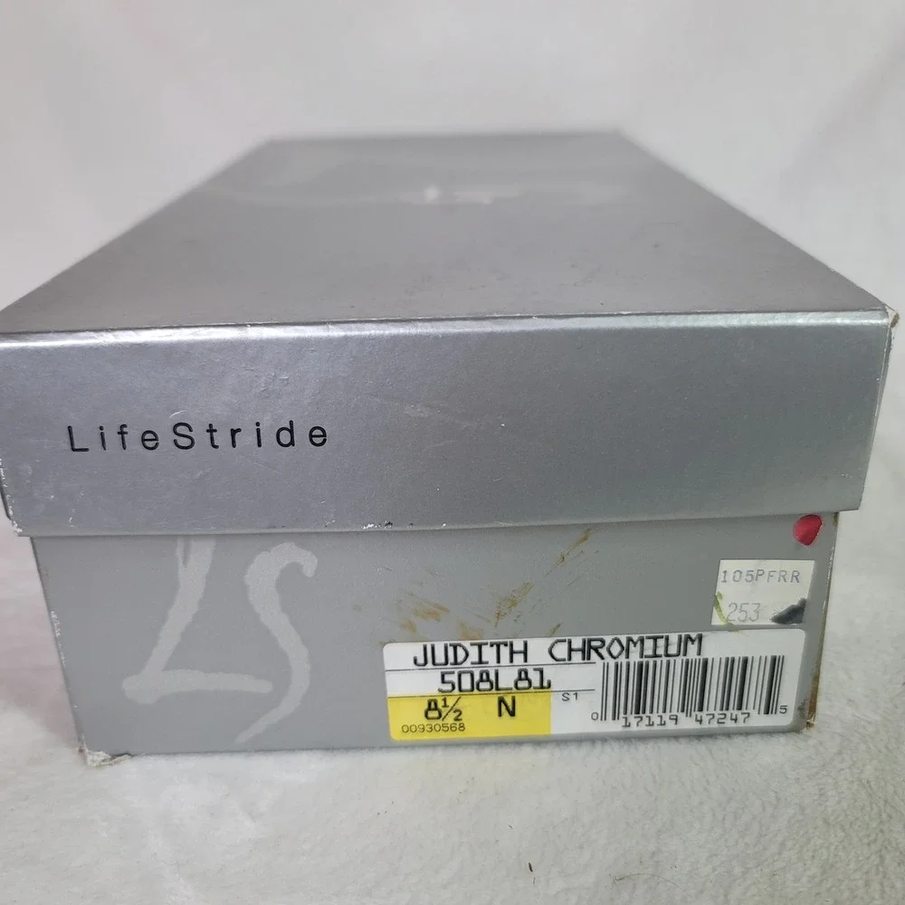 Life Stride Metallic Silver‎ Formal Heels Comfy Slingback Square Toe Size 8.5 N